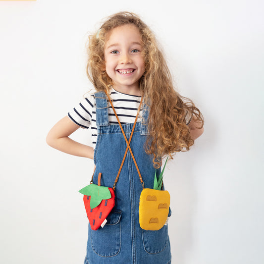 Bolso Monedero  Fresa Piña Fruitopia Frontal Modelo | Bob Art