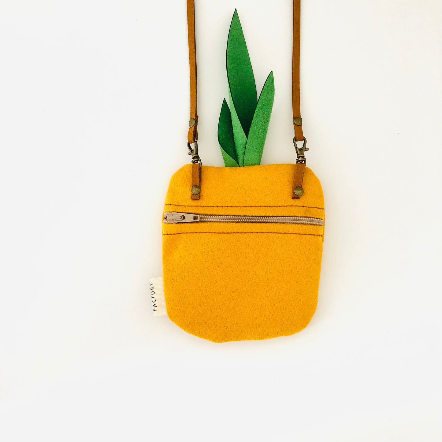 Bolso Monedero Piña Fruitopia Artesanal Sostenible Dorso| Bob Art Bolso Monedero Piña Fruitopia Artesanal Sostenible Dorso| Bob Art
