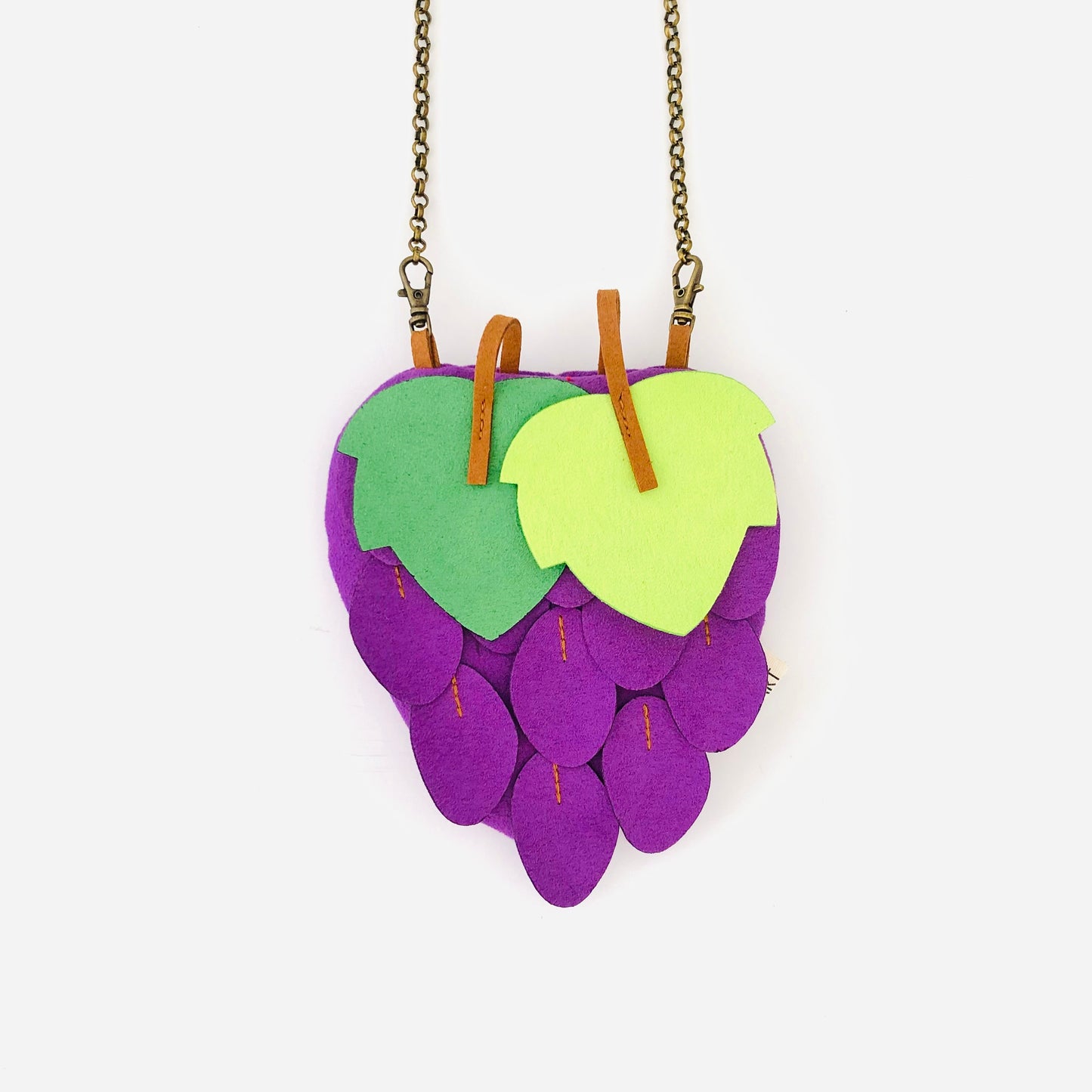 Bolso Monedero Uva Fruitopia Fruta Sostenible Artesanal Frontal | Bob Art Bolso Monedero Uva Fruitopia Fruta Sostenible Artesanal Frontal | Bob Art