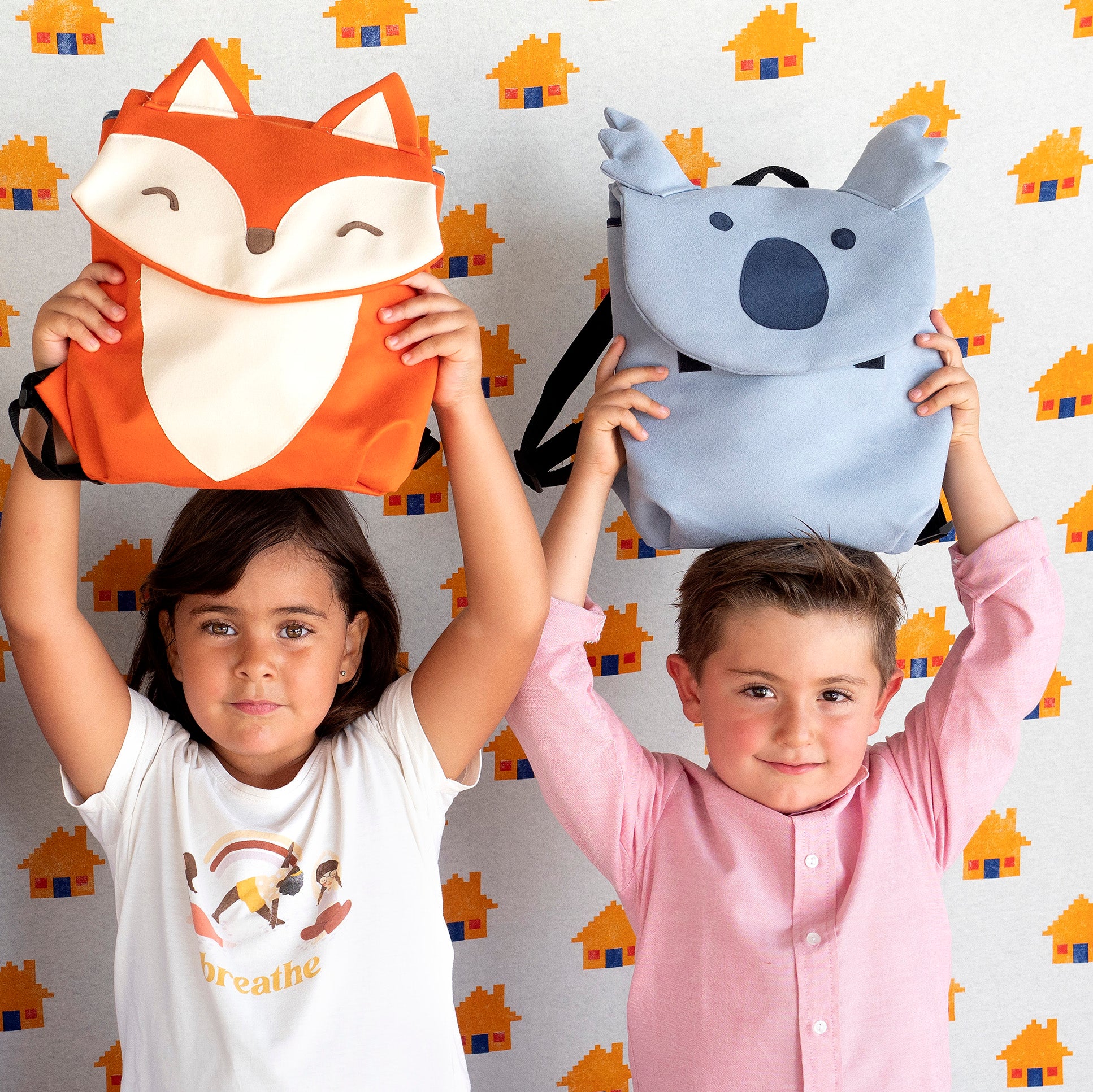 Mochila Inantil Animal Zorro Koala Vuela Al Cole sostenible Artesanal Modelo Frontal|Bob Art